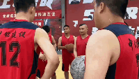 熱愛運動 擁抱陽光籃球友誼賽